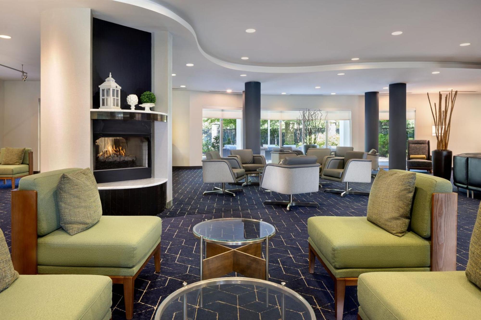 Hotel Courtyard Edison Woodbridge Esterno foto