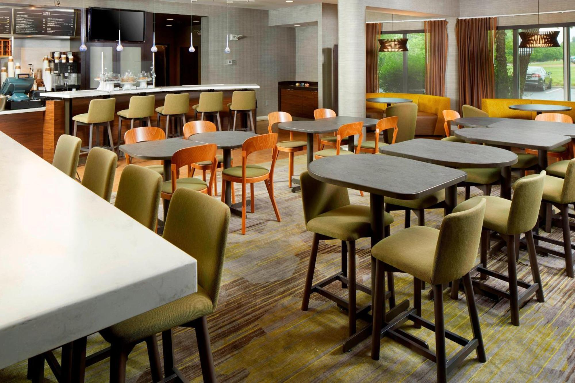 Hotel Courtyard Edison Woodbridge Esterno foto