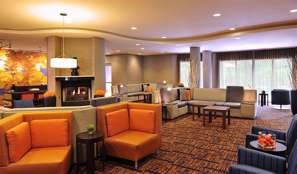 Hotel Courtyard Edison Woodbridge Esterno foto